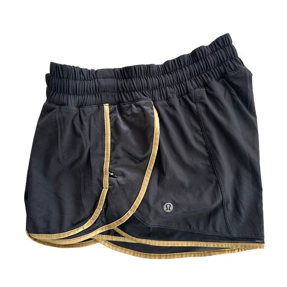Lululemon Super Squad Short Black Gold Size 6 Run Gym 3" Gym Run Walk - Picture 3 of 6